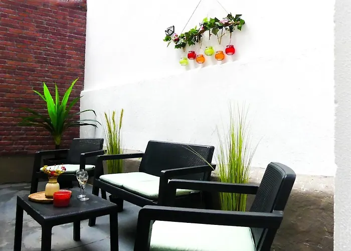 Cosy Appartement Met Tuin In Centrum Antwerpen Gratis Parking Free Parking!