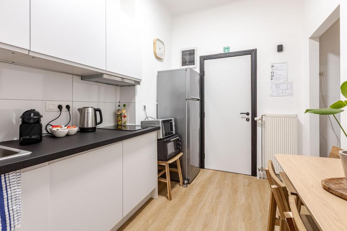 Appartement Cosy Met Tuin In Centrum Gratis Parking Free Parking! *